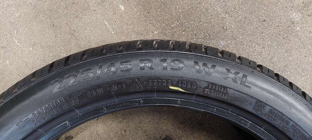 Continental, всесезонные 225/45 R19