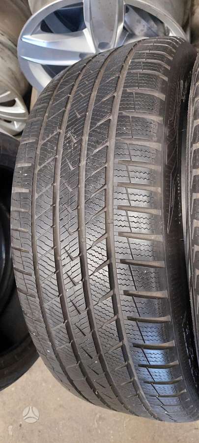 Vredestein, всесезонные 225/45 R19