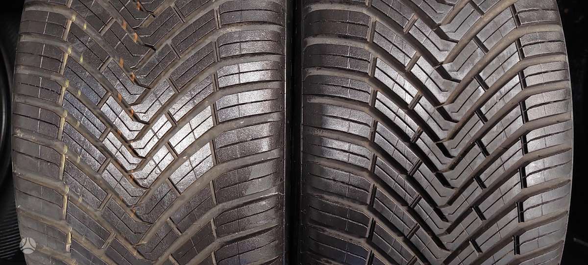 Continental, universalios 235/45 R20