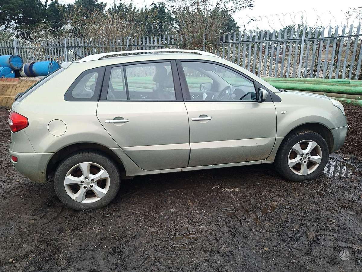 Renault Koleos for parts