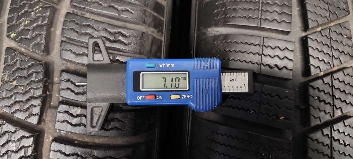 Continental, žieminės 255/55 R19
