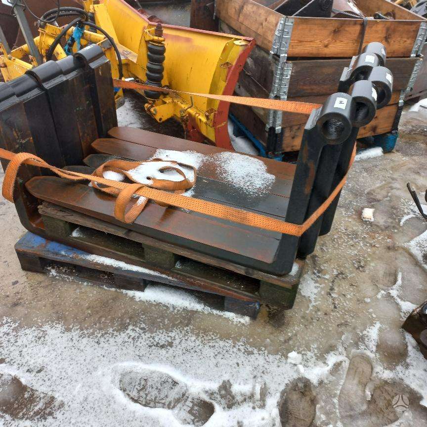 Manitou Manitou ir kt.