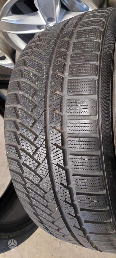 Continental, winter 235/40 R19