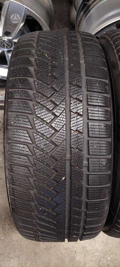 Continental, winter 235/40 R19