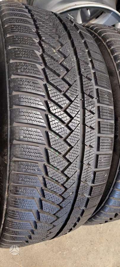Continental, зимние 235/40 R19