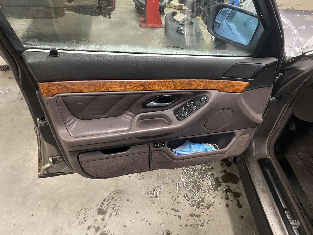 BMW 7 serija