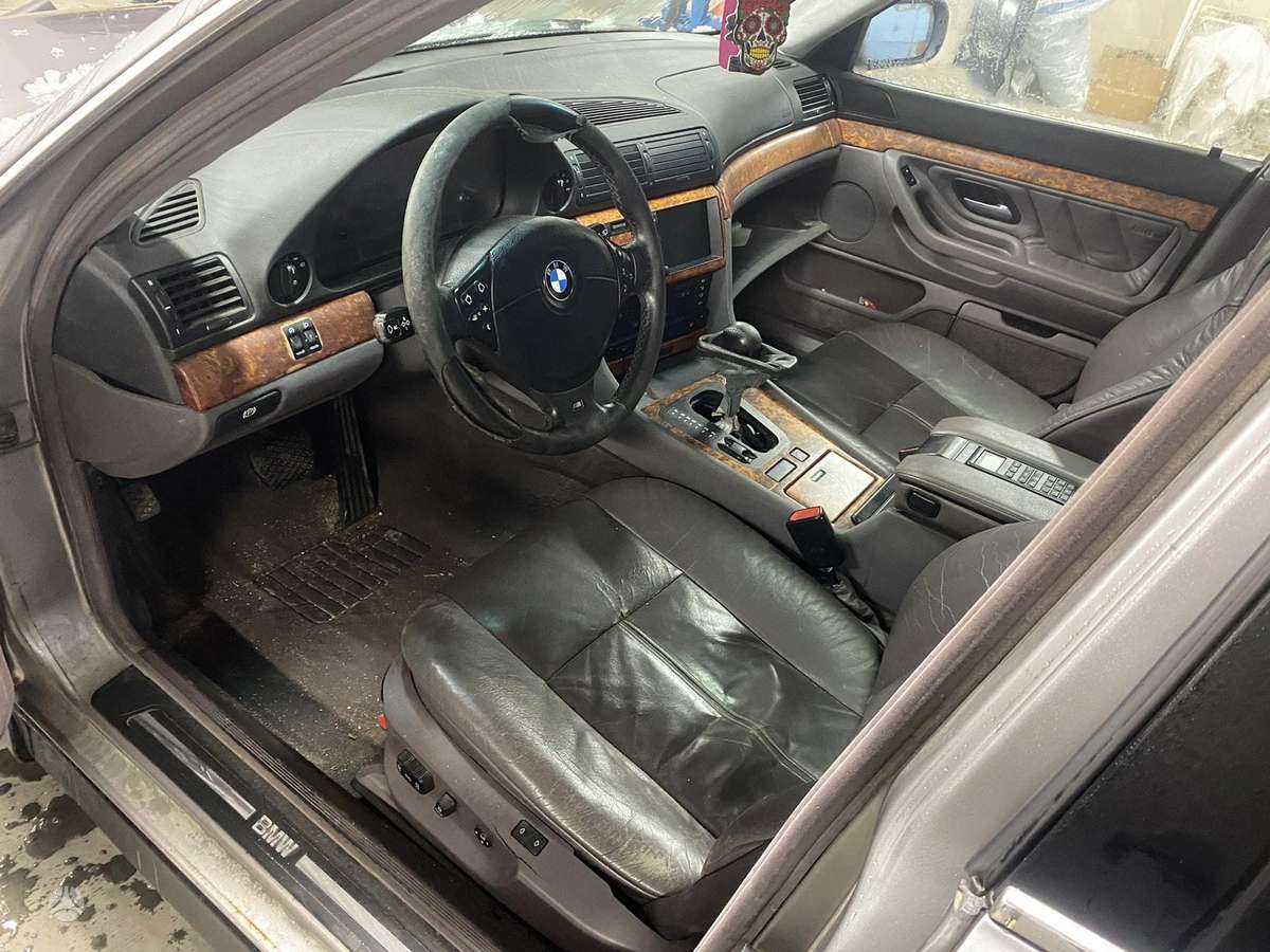 BMW 7 serija
