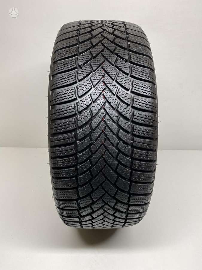Bridgestone Blizzak LM005 2023m, winter 225/40 R19