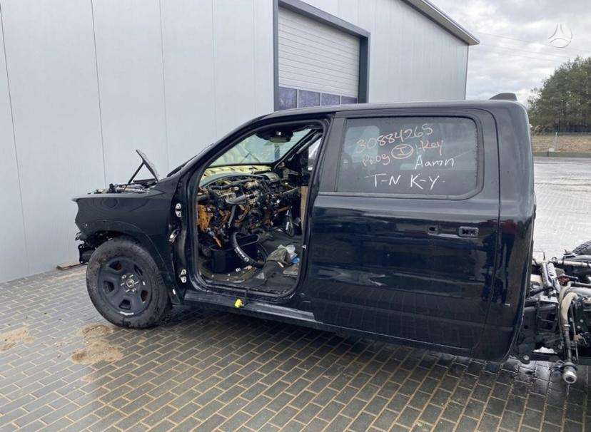 Dodge Ram Dalimis aklos zonos