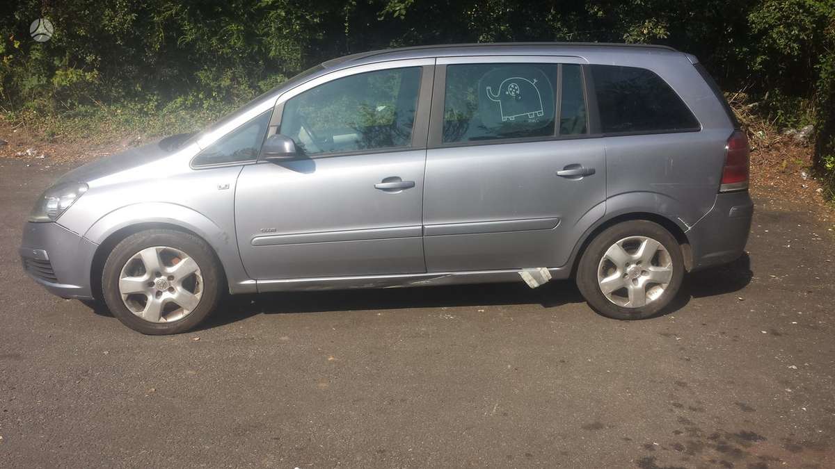 Opel Zafira Masina dalimis