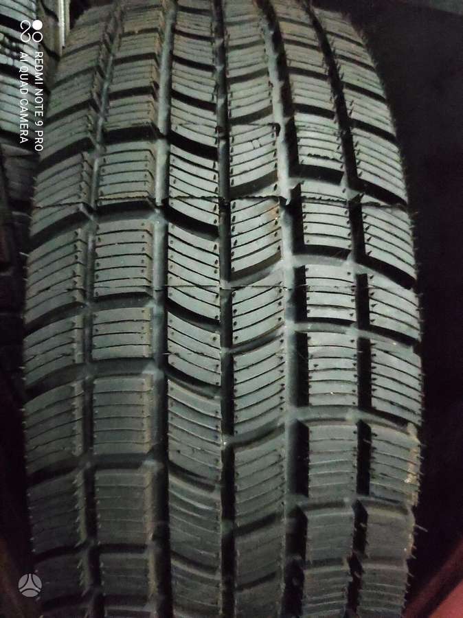 -Kita-, žieminės 215/65 R16