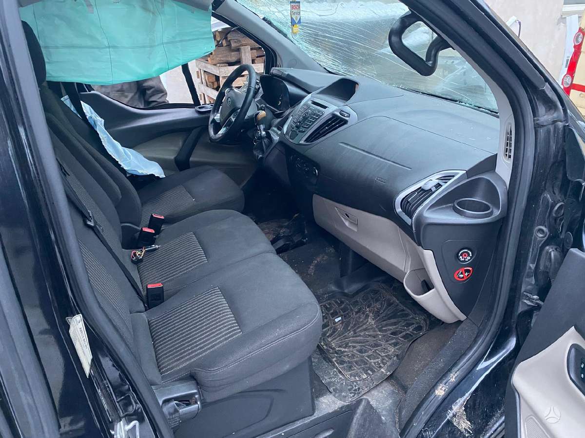 Ford Transit Tourneo Custom, passenger vans