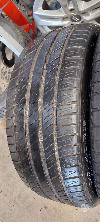 Michelin, summer 245/40 R19