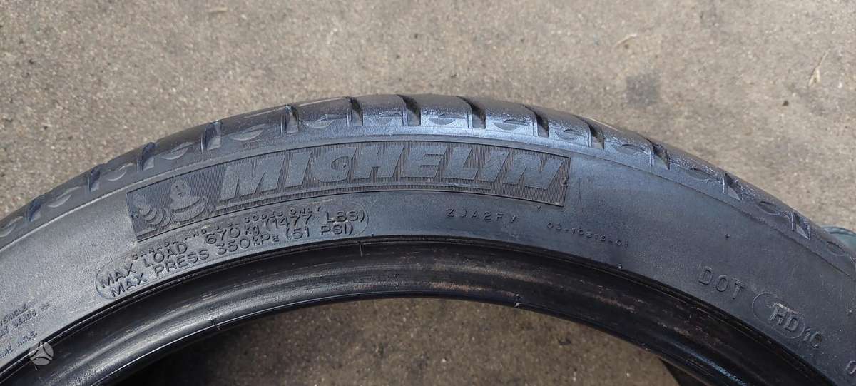 Michelin, summer 245/40 R19
