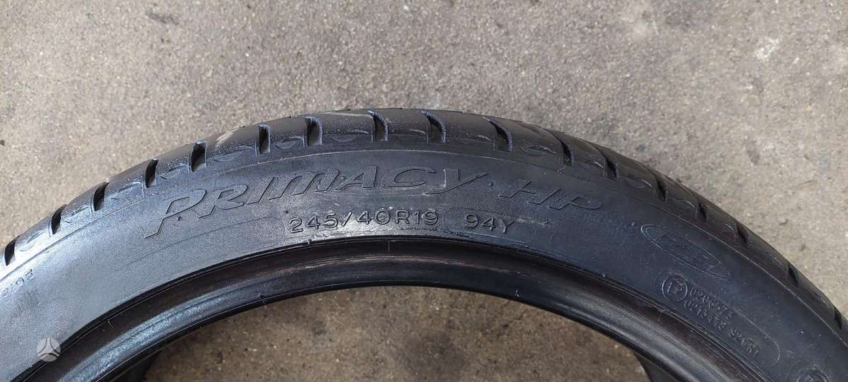 Michelin, summer 245/40 R19