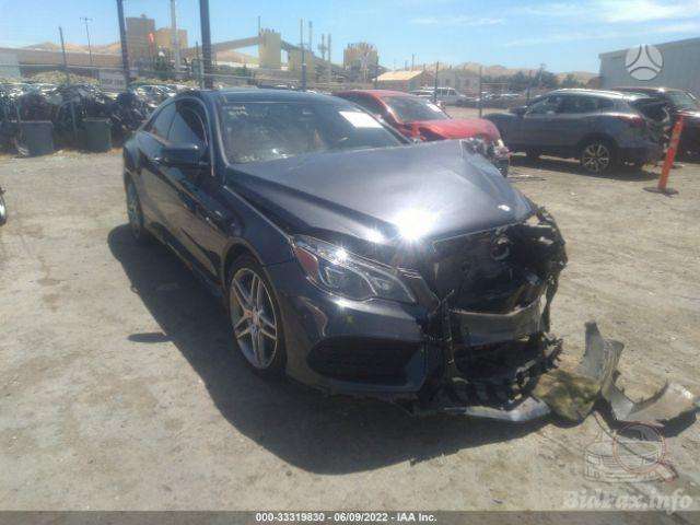 Mercedes-Benz E550 Variklio nebera