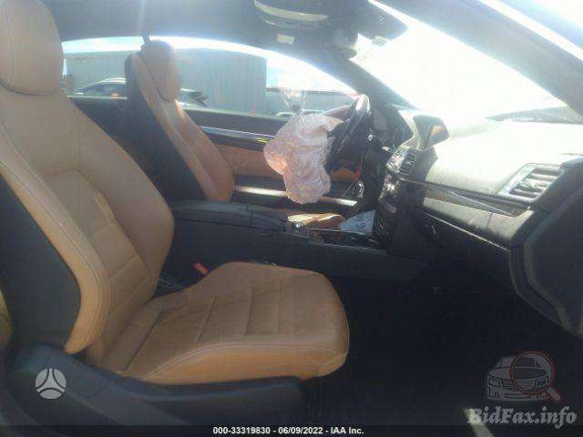 Mercedes-Benz E550 Variklio nebera