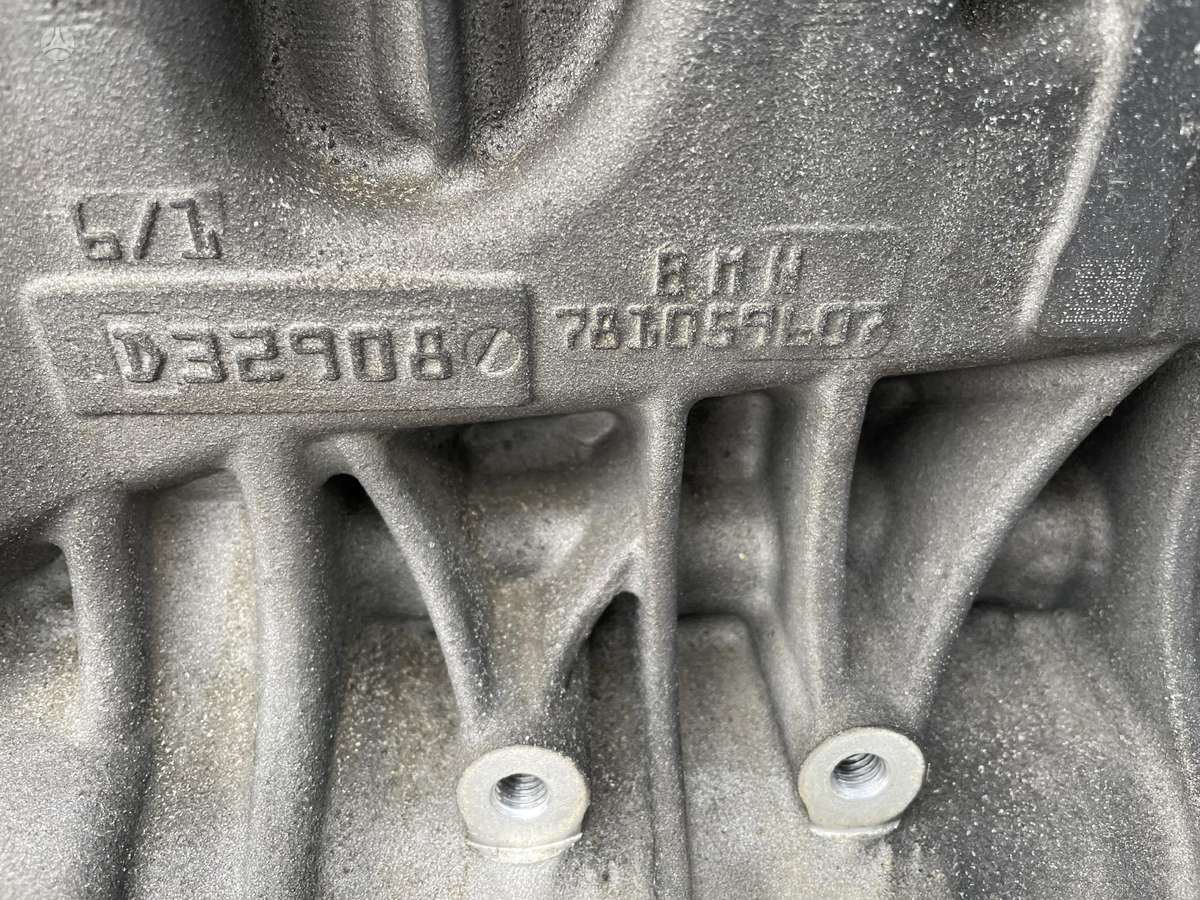BMW 5 serija, N47d20c 7810596, engine block
