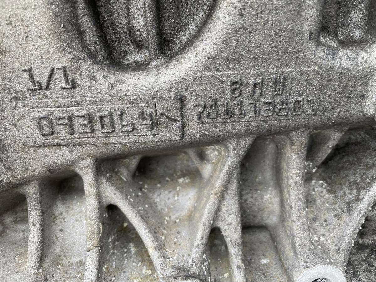 BMW 320, N47d20a 7811138, engine block