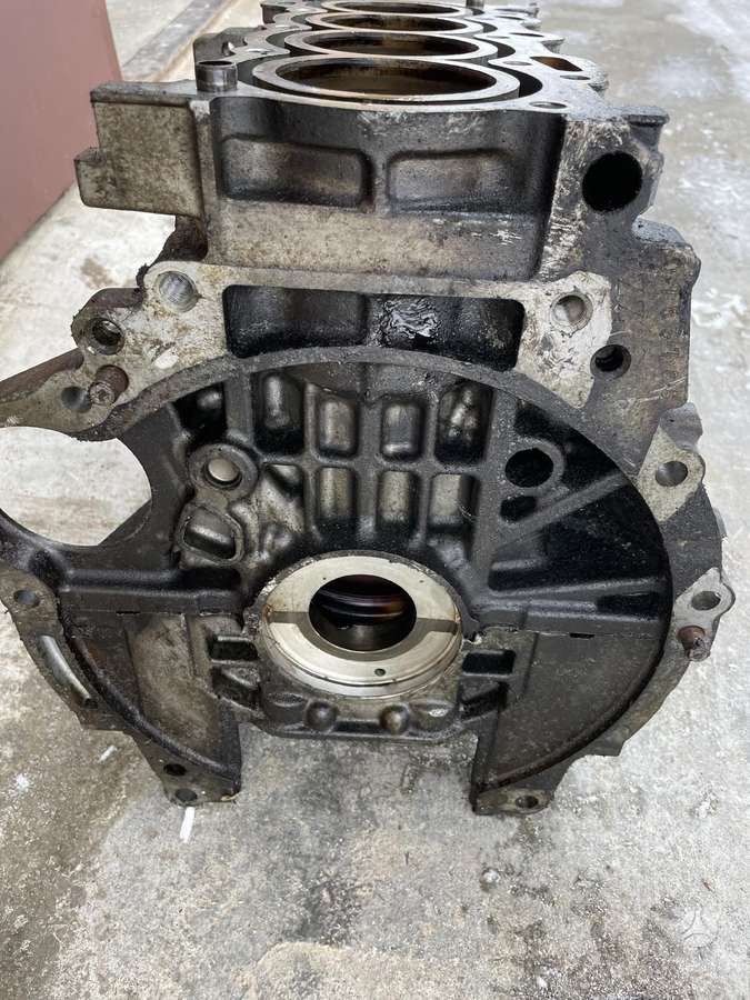 Toyota Avensis, 1ZZ, engine block