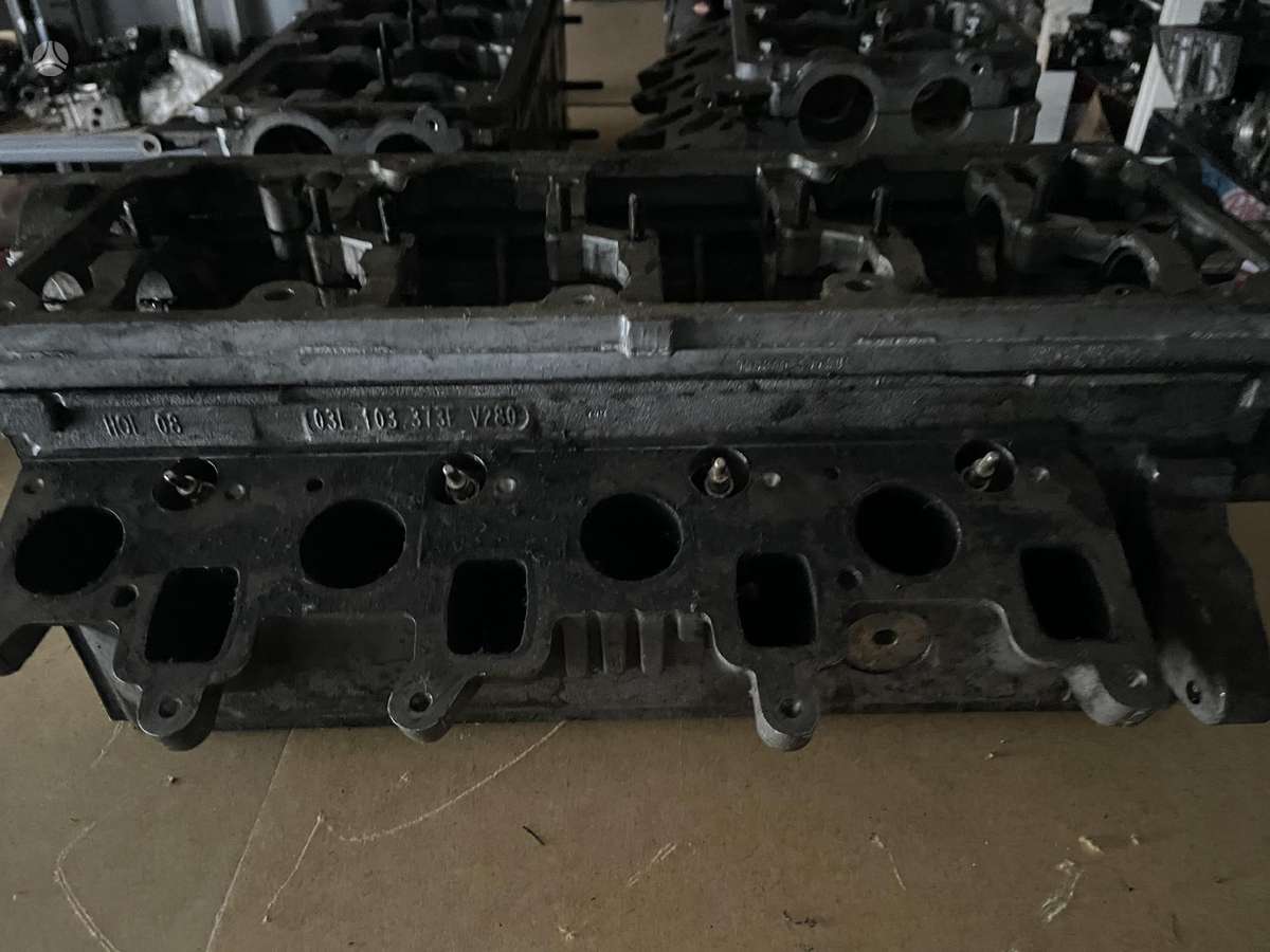 Audi A5, 03L103373E V280, variklio galvutė