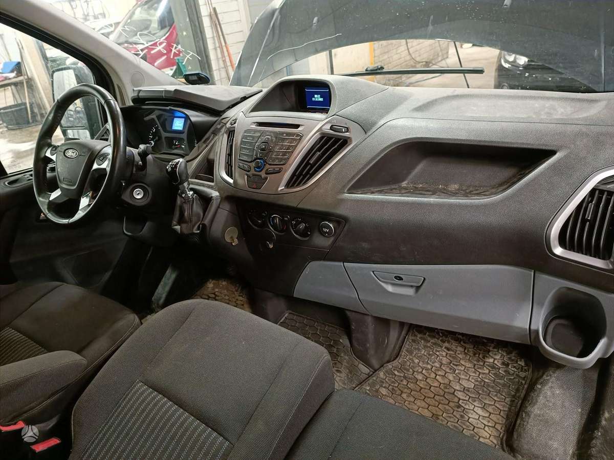 Ford Transit Custom, грузовые микроавтобусы