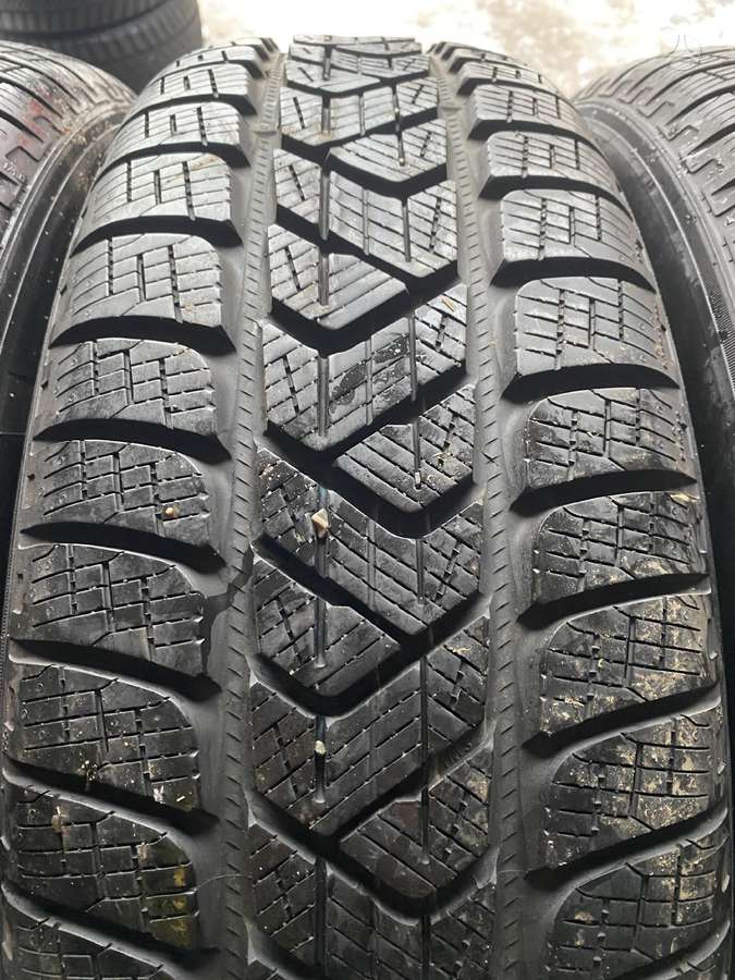 Pirelli, зимние 215/65 R17