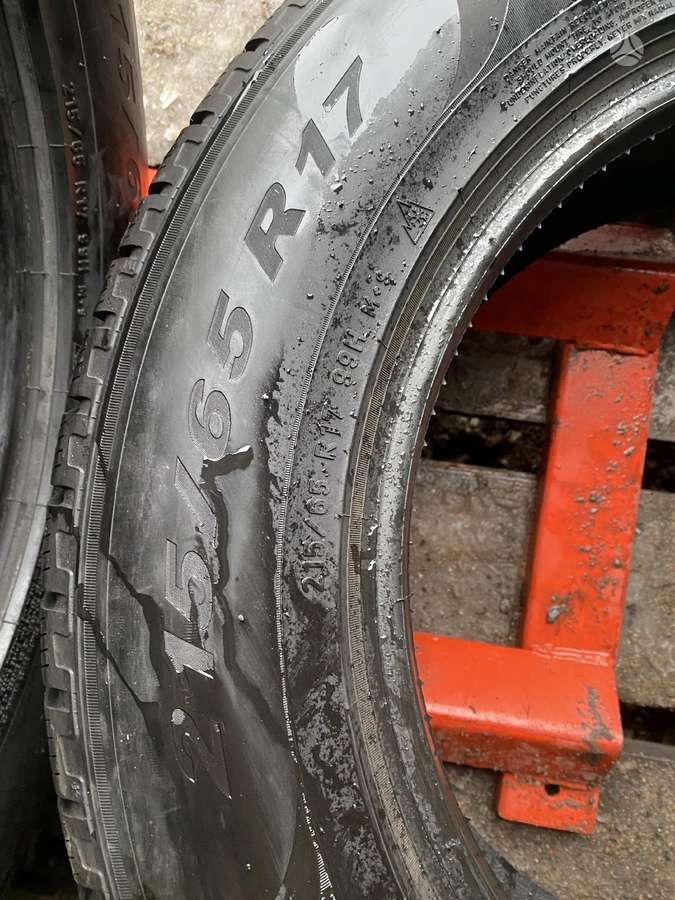 Pirelli, žieminės 215/65 R17