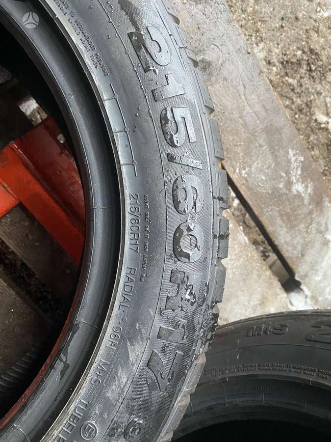 Continental, зимние 215/60 R17