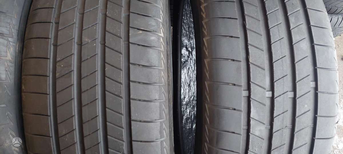 Bridgestone, vasaras 235/45 R21