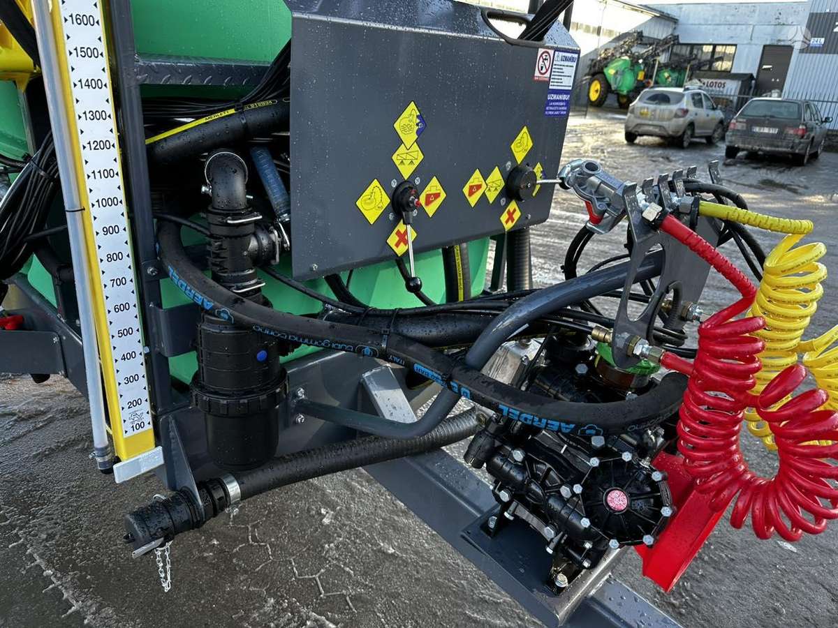 AGRO 3000T, sprayers