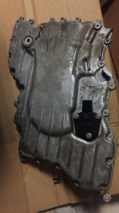 BMW M6, 7852328, variklio detalės