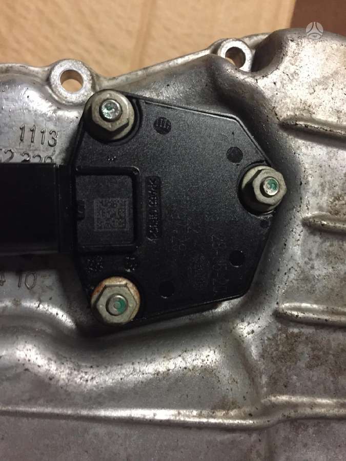 BMW M6, 7852328, variklio detalės