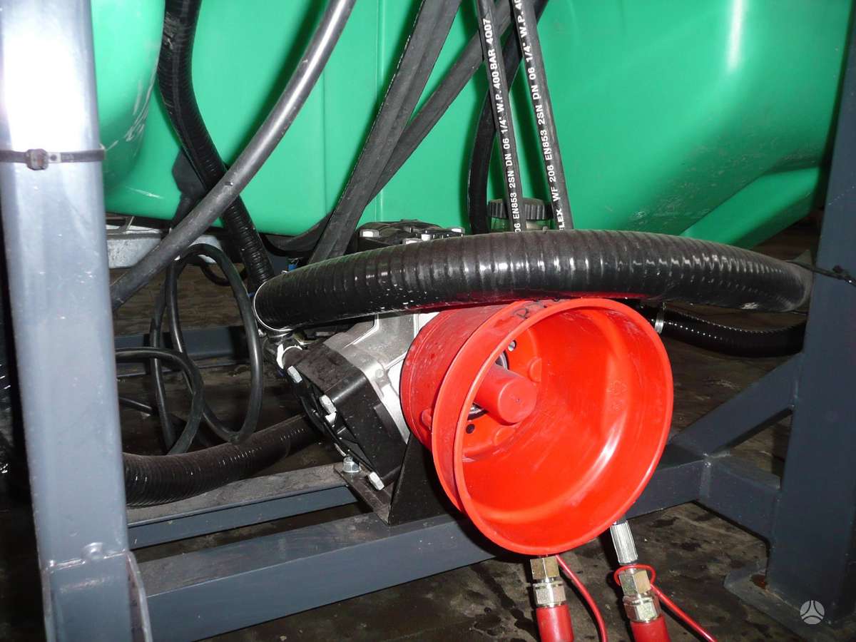 AGRO 1200H, sprayers