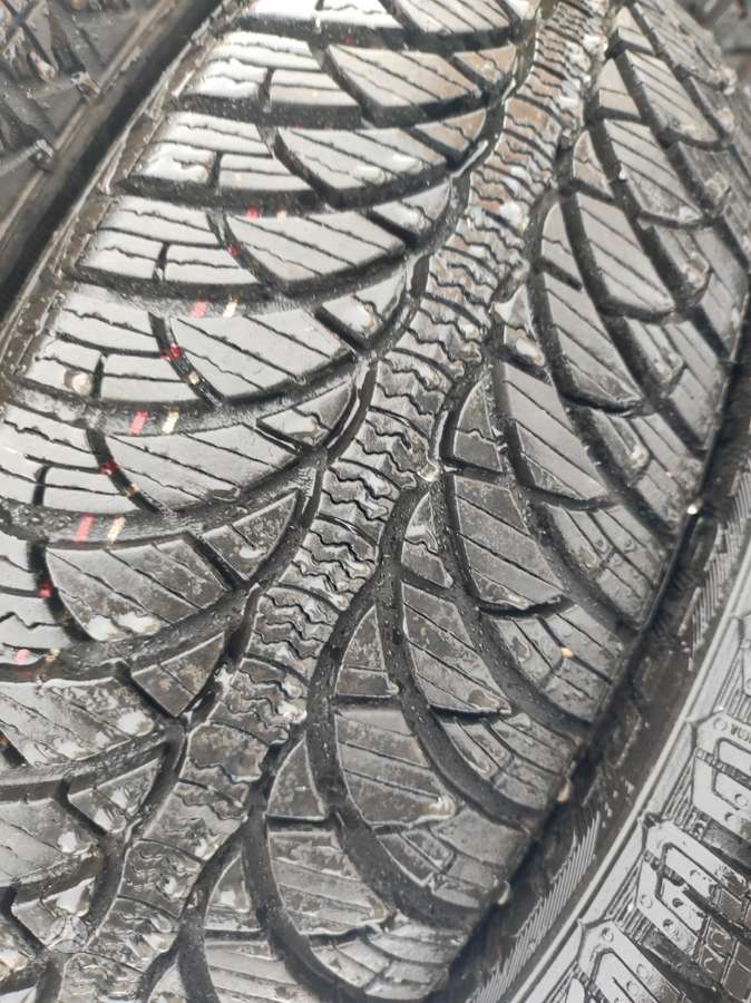 Yokohama, žieminės 165/60 R15