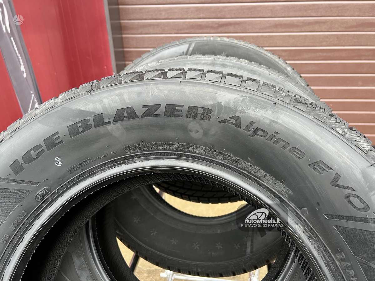 Sailun Ice Blazer Alpine EVO1, winter 215/70 R16