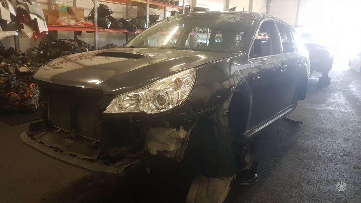 Subaru Legacy, EE20, по частям