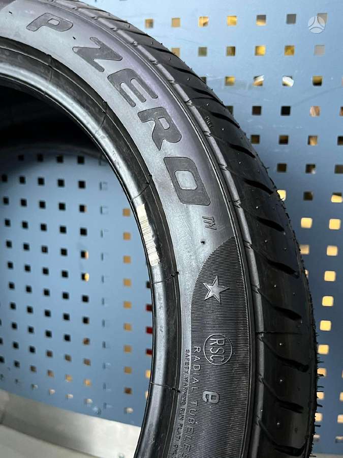 Pirelli P ZERO (RUN FLAT), summer 205/45 R17