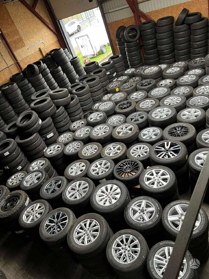 Pirelli P ZERO (RUN FLAT), summer 205/45 R17