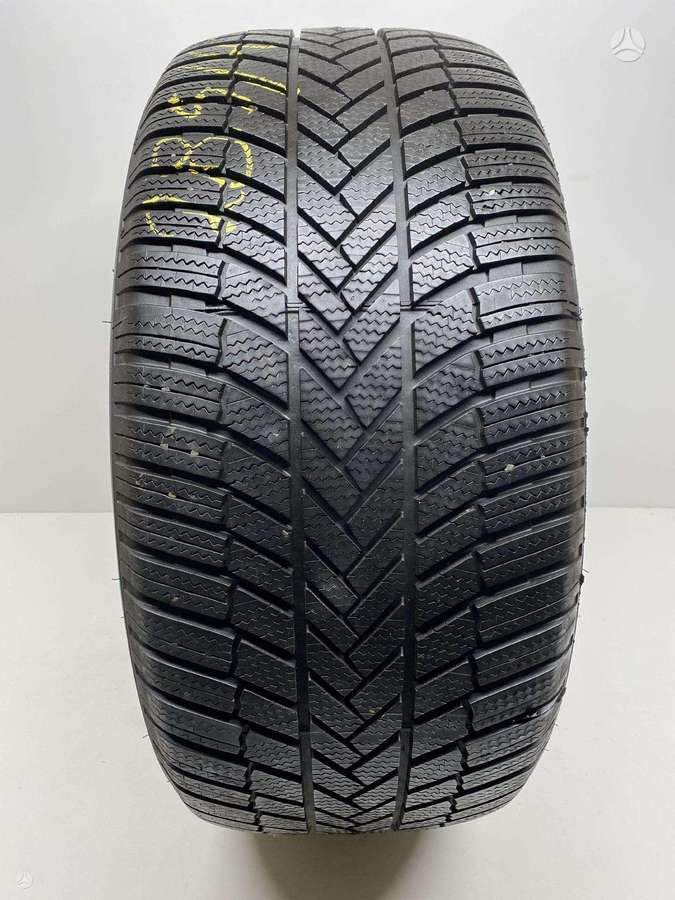 Bridgestone Blizzak LM005 2020m, winter 285/45 R19