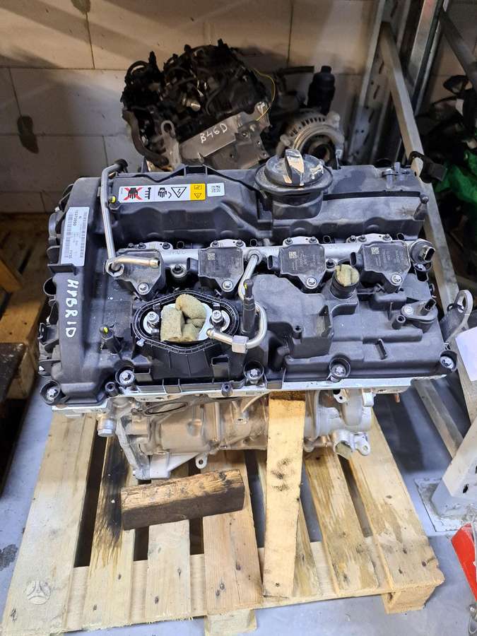 BMW X3, B46B B46 B46D, variklio detalės