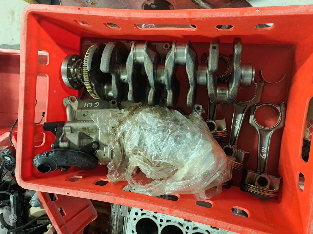 BMW X3, B46B B46 B46D, variklio detalės