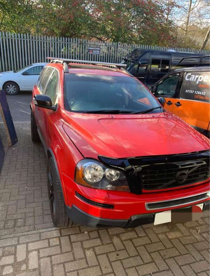 Volvo XC90 D5244t18