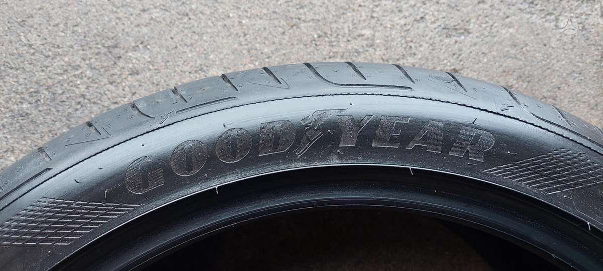 Goodyear, летние 255/40 R20