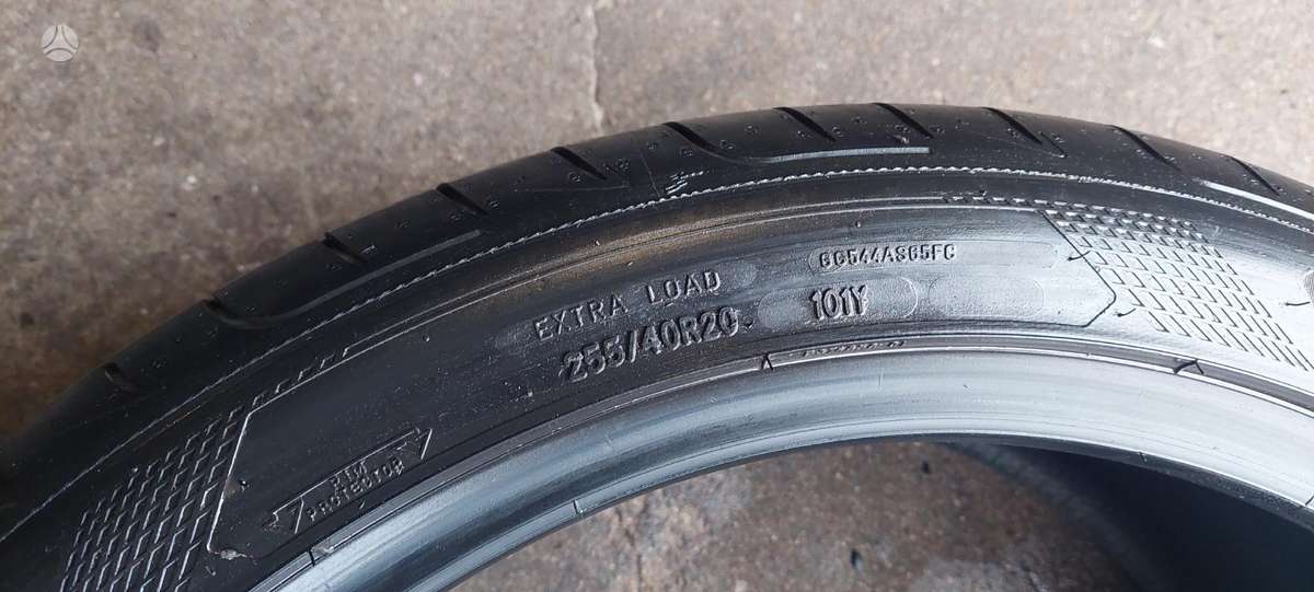 Goodyear, летние 255/40 R20
