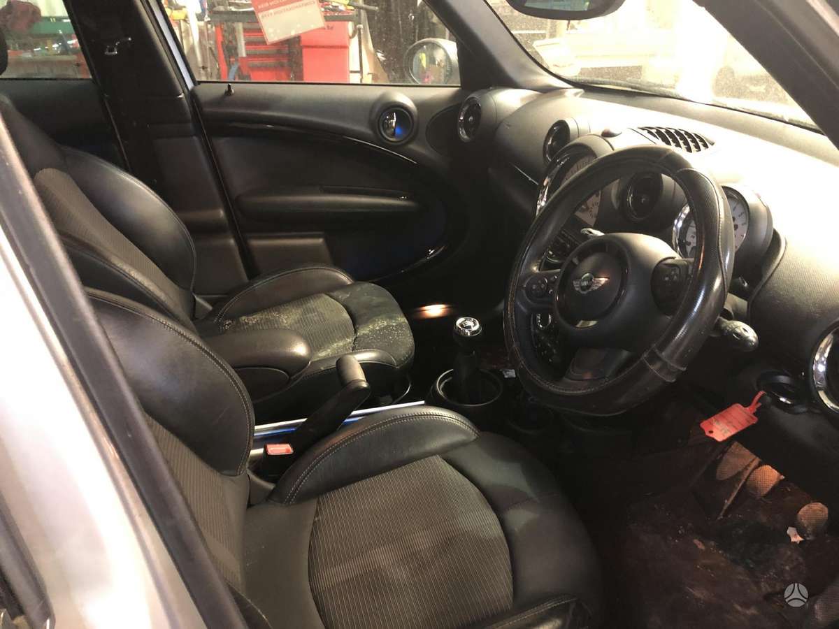 Mini Countryman dalimis