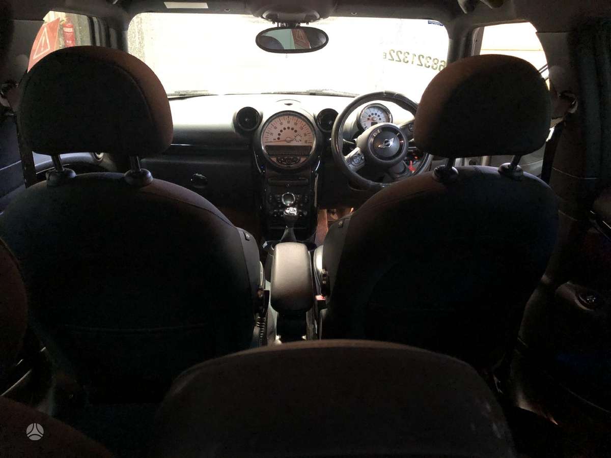 Mini Countryman dalimis