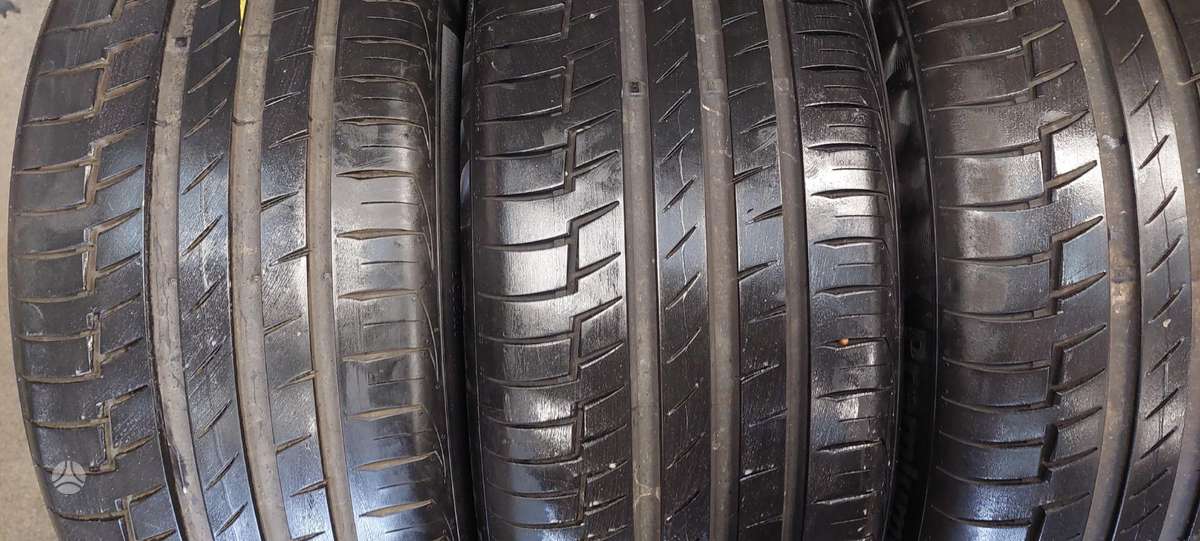 Continental, summer 235/40 R19