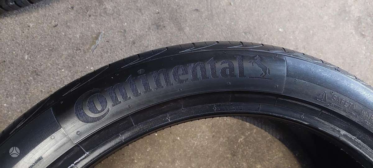 Continental, летние 235/40 R19