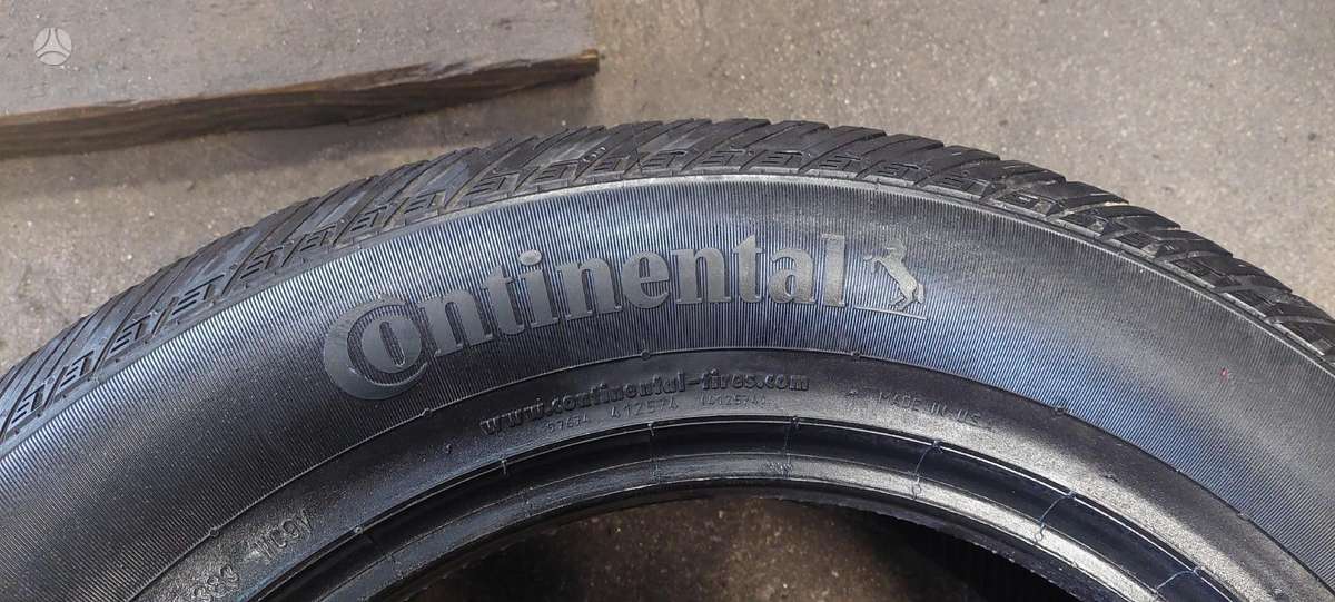 Continental, всесезонные 245/60 R18